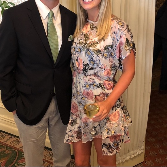 Floral ASTR dress - Picture 2 of 7